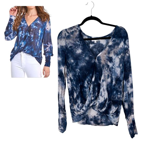 YFB Young Fabulous & Broke Jonnie Blue White Tie Dye Button Sleeve Blouse Small - Picture 1 of 7